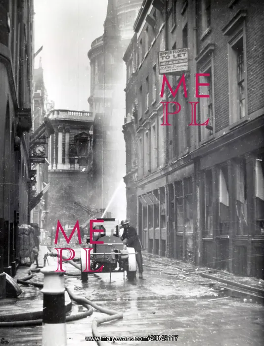 : Blitz in London -- aftermath of bombing, Cheapside, WW2 : Blitz in London -- aftermath of bombing, Cheapside, WW2