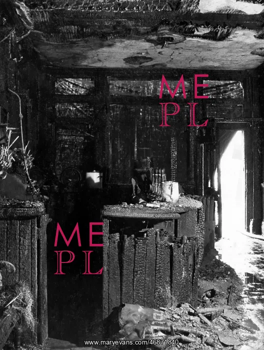 : Blitz in London -- charred remains of a pub, WW2 : Blitz in London -- charred remains of a pub, WW2