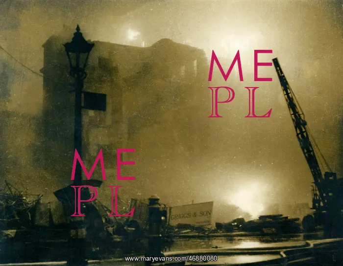 : Blitz in London -- fire and smoke on worst night, WW2 : Blitz in London -- fire and smoke on worst night, WW2