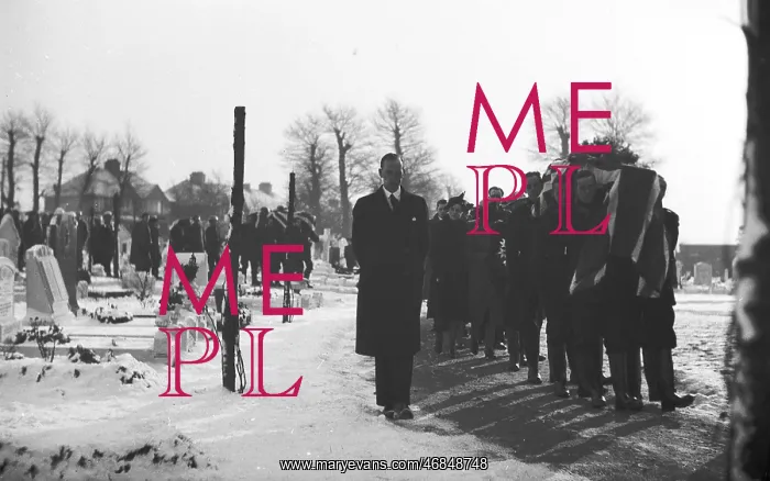 : Blitz in London -- funerals of AFS firefighters, WW2 : Blitz in London -- funerals of AFS firefighters, WW2
