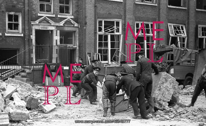 : Blitz in London -- LFB and AFS firefighters, Woolwich : Blitz in London -- LFB and AFS firefighters, Woolwich