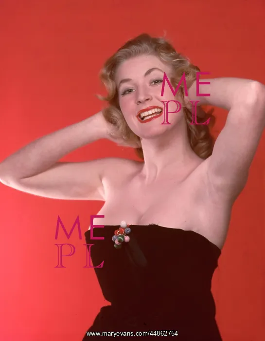 : BLONDE BOMBSHELL 1950S : BLONDE BOMBSHELL 1950S