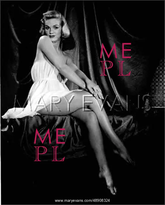 : BLONDE PIN-UP 1 / B&W : BLONDE PIN-UP 1 / B&W