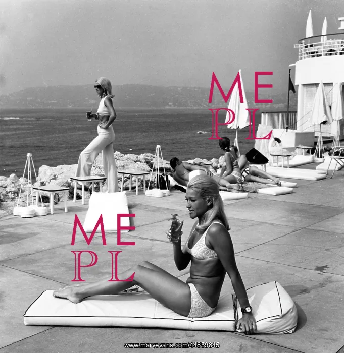 : BLONDES, JUAN LES PINS : BLONDES, JUAN LES PINS