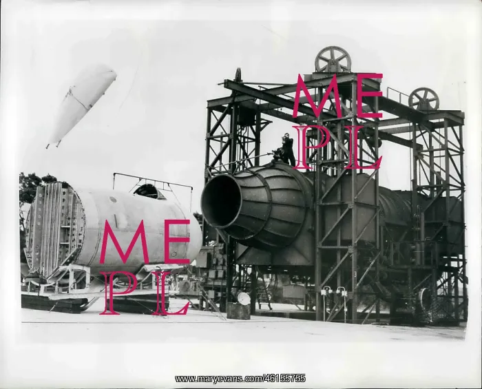 : Blower tunner in operation at AAEE, Boscombe Down : Blower tunner in operation at AAEE, Boscombe Down