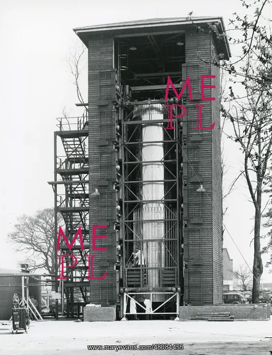 : Blue Streak first stage in test tower at de Havilland?s fact : Blue Streak first stage in test tower at de Havilland?s fact
