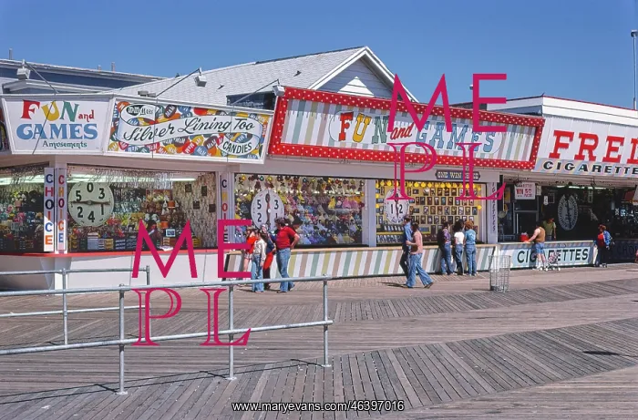 : Boardwalk, arcade, games, summer : Boardwalk, arcade, games, summer