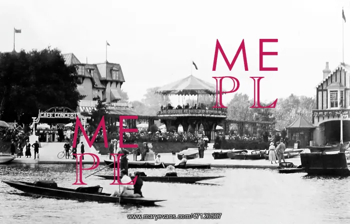  : Boating at Hampton Court, early 1900s
