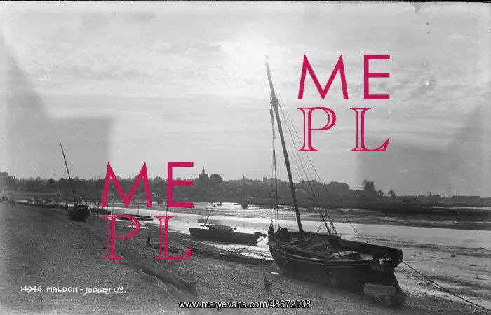 : Boats at Maldon : Boats at Maldon