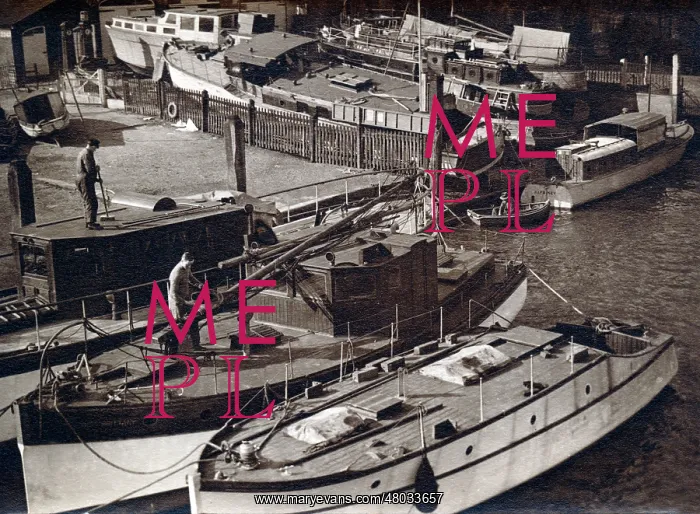  : Boats moored at Toughs Yard, Teddington