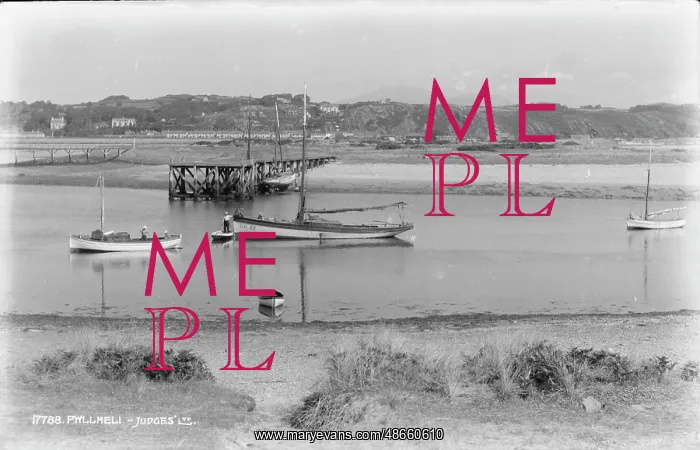 : Boats at Pwllheli Harbour : Boats at Pwllheli Harbour