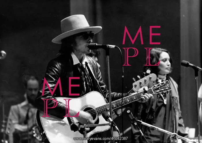 : Bob Dylan and Ronee Blakely performing : Bob Dylan and Ronee Blakely performing