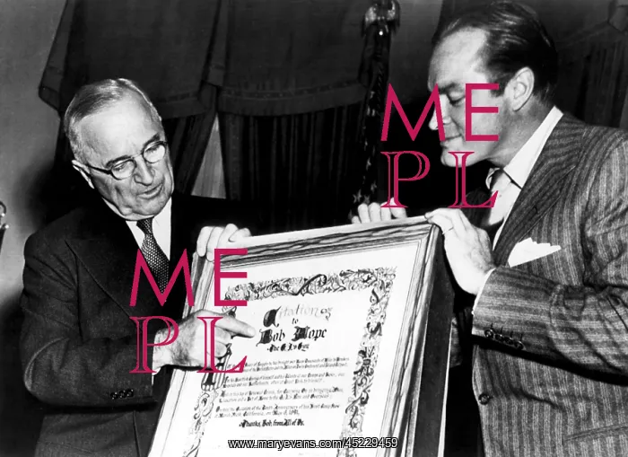 : Bob Hope Mid 40's President Truman presenting ? : Bob Hope Mid 40's President Truman presenting ?