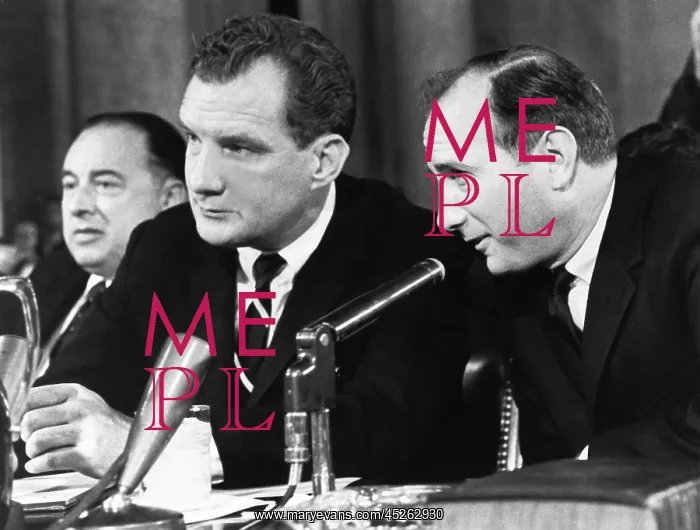 : Bobby Baker (right), close Lyndon Johnson advisor : Bobby Baker (right), close Lyndon Johnson advisor