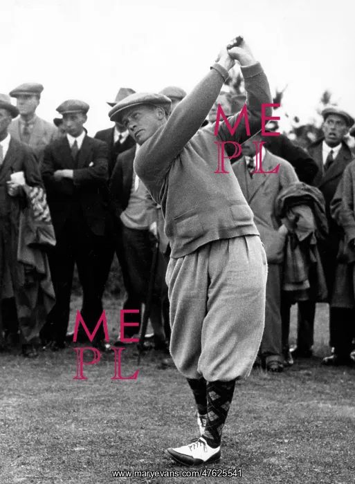  : Bobby Jones, golfer, watched by spectators