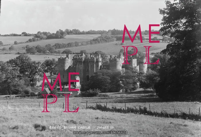 : Bodiam Castle : Bodiam Castle