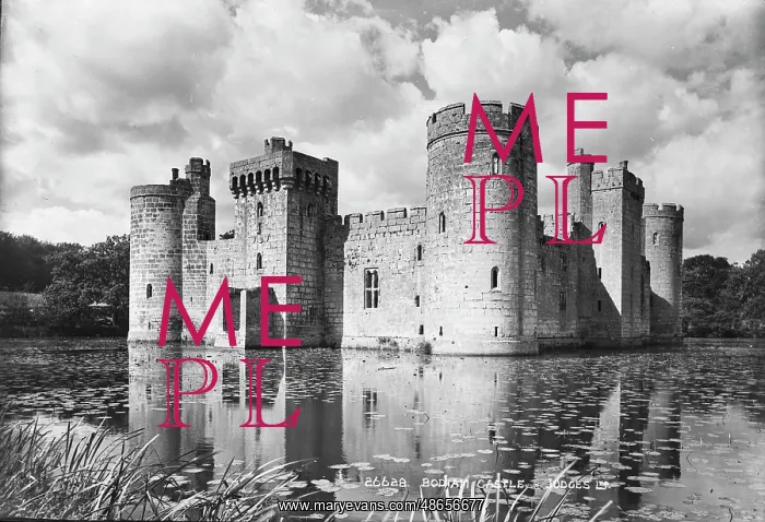 : Bodiam Castle : Bodiam Castle