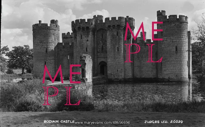 : Bodiam Castle : Bodiam Castle