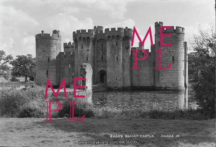 : Bodiam Castle : Bodiam Castle