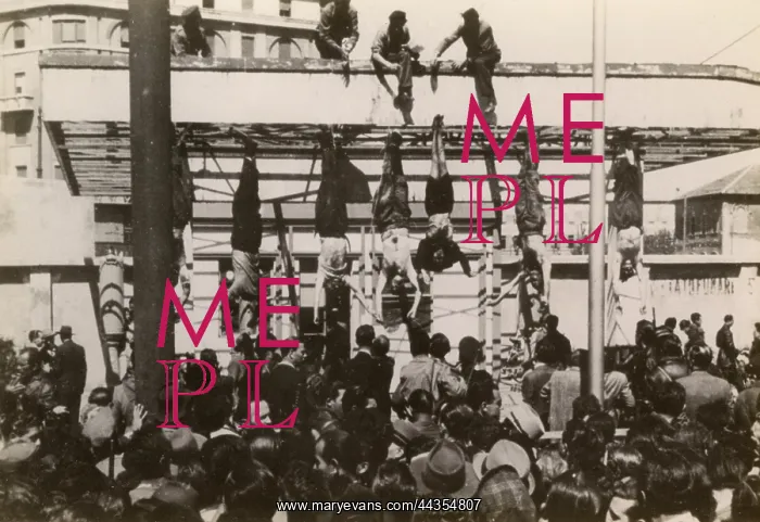 : Bodies of Mussolini and entourage - Milan : Bodies of Mussolini and entourage - Milan