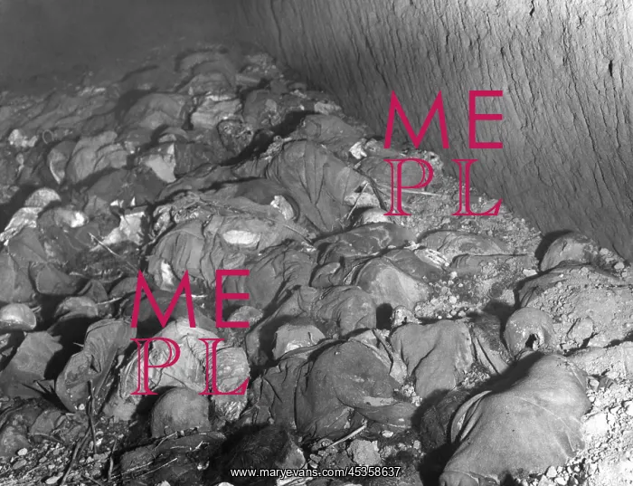 : Bodies of victims of the Ardeatine Massacre in the : Bodies of victims of the Ardeatine Massacre in the