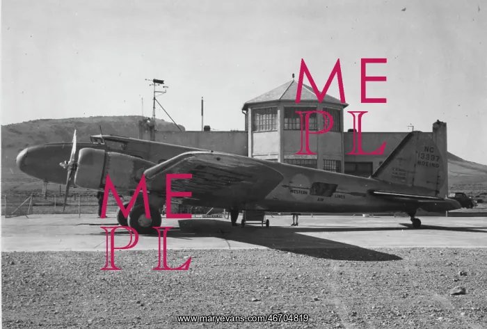: Boeing 247D of Western : Boeing 247D of Western
