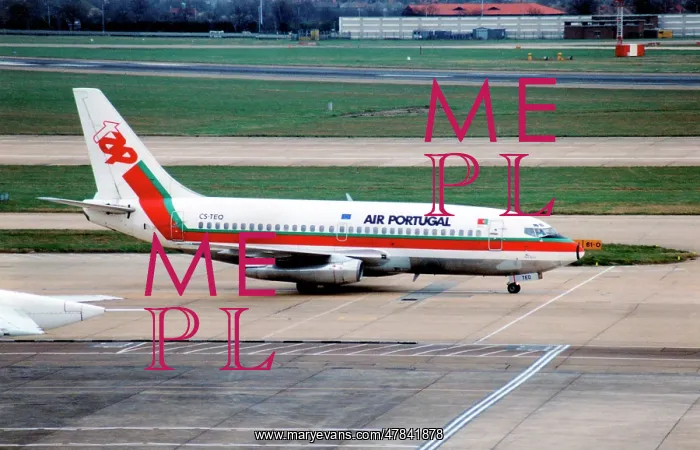 : Boeing 737-282C CS-TEQ Vila Real : Boeing 737-282C CS-TEQ Vila Real