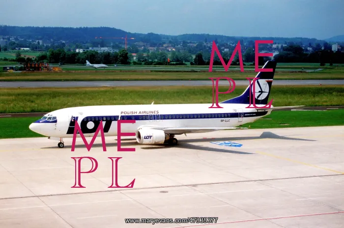 : Boeing 737-45D SP-LLC : Boeing 737-45D SP-LLC