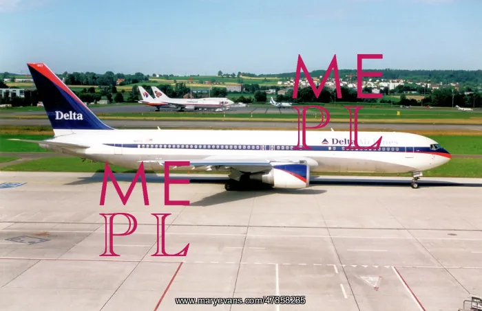 : Boeing 767-300 N156DL : Boeing 767-300 N156DL