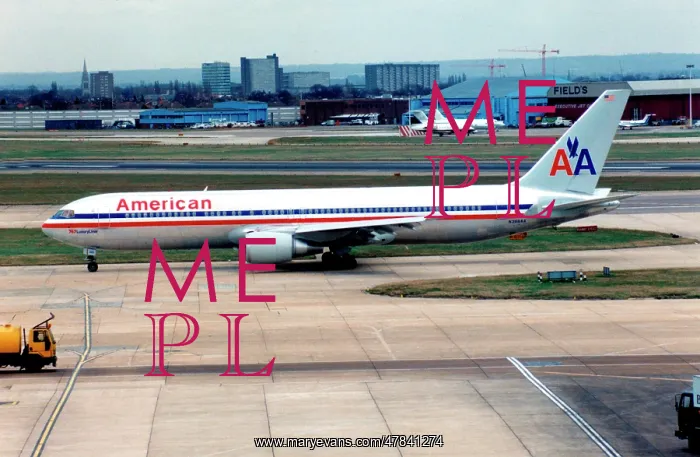 : Boeing 767-323ER N366AA : Boeing 767-323ER N366AA