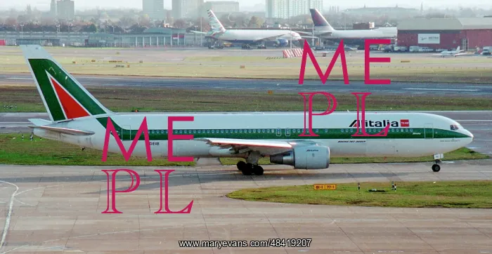 : Boeing 767-33A ER I-DEIB : Boeing 767-33A ER I-DEIB
