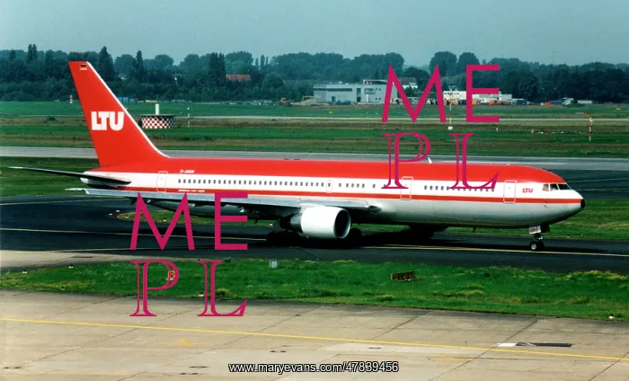 : Boeing 767-3G5 (ER) D-AMUN : Boeing 767-3G5 (ER) D-AMUN