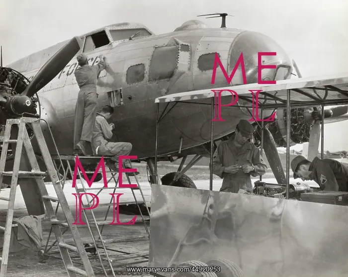 : Boeing B-17 Flying Fortress : Boeing B-17 Flying Fortress