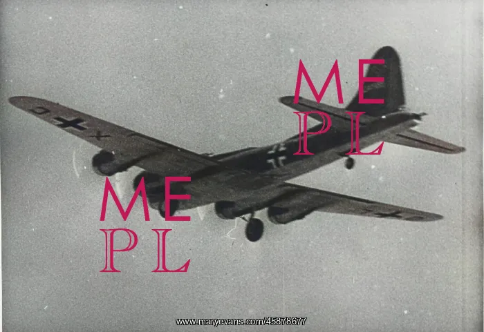  : Boeing B-17F captured, flying