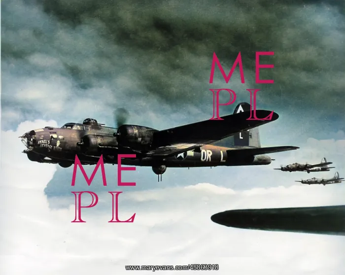 : Boeing B-17F quartet (forward view, flying) : Boeing B-17F quartet (forward view, flying)
