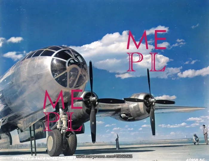 : Boeing B-29 close up of nose (forward view, on the grou? : Boeing B-29 close up of nose (forward view, on the grou?
