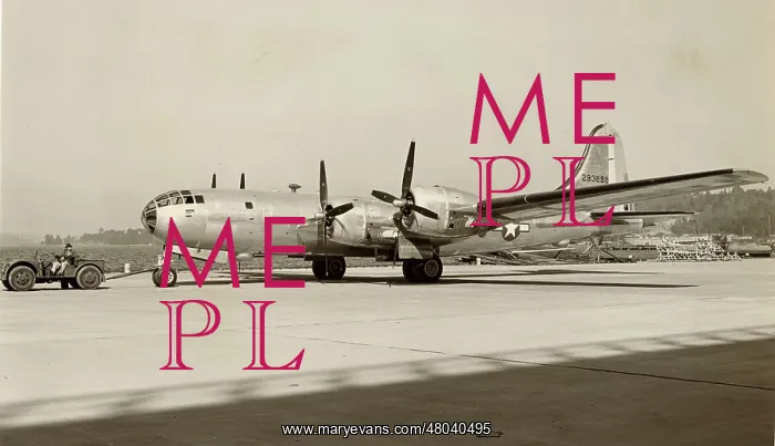  : Boeing B-29 Superfortress on the ground