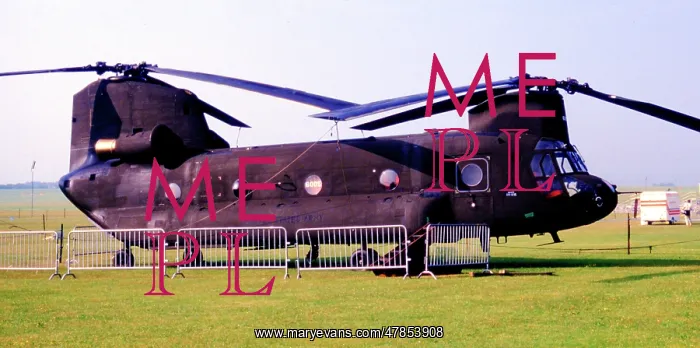 : Boeing-Vertol CH-47 Chinook : Boeing-Vertol CH-47 Chinook