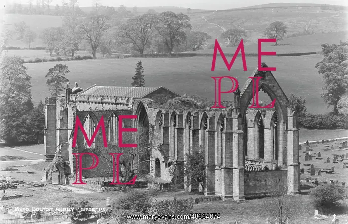 : Bolton Abbey Ruins : Bolton Abbey Ruins