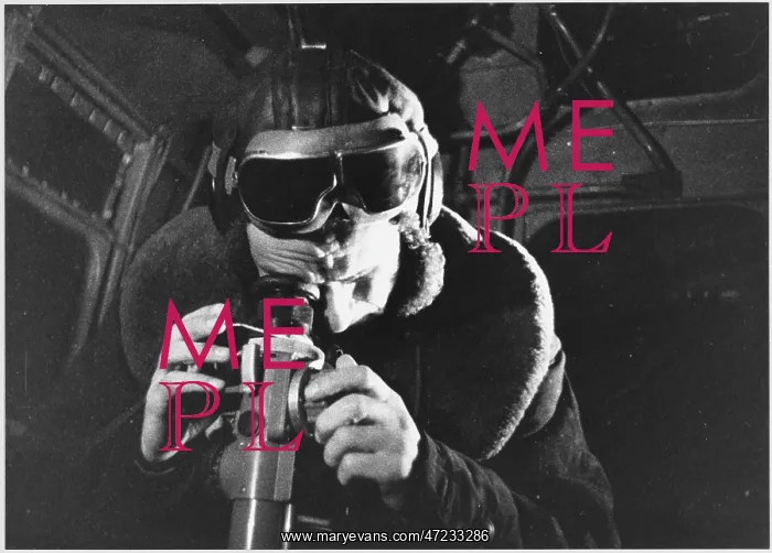 : BOMB-AIMER OVER BERLIN : BOMB-AIMER OVER BERLIN
