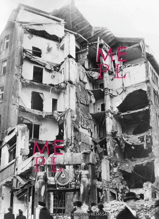 : Bombed building in Prague, around 1945 : Bombed building in Prague, around 1945