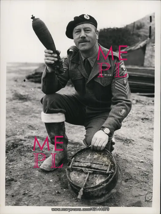 : Bombs - Guns - Weapons : Bombs - Guns - Weapons