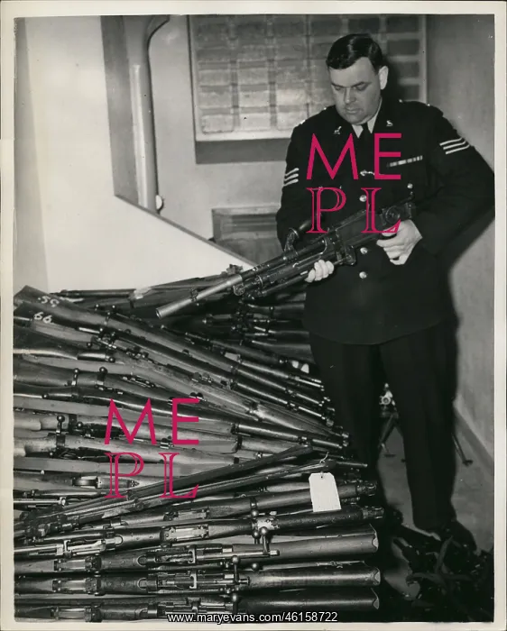 : Bombs - Guns - Weapons : Bombs - Guns - Weapons