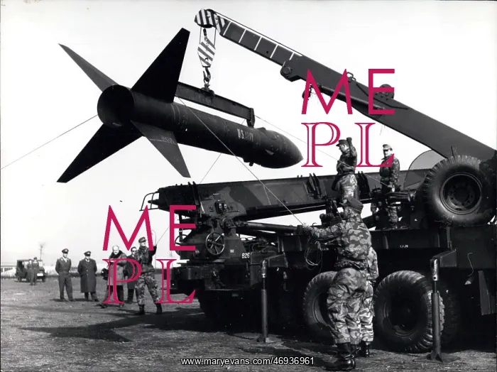 : Bombs - Guns - Weapons : Bombs - Guns - Weapons