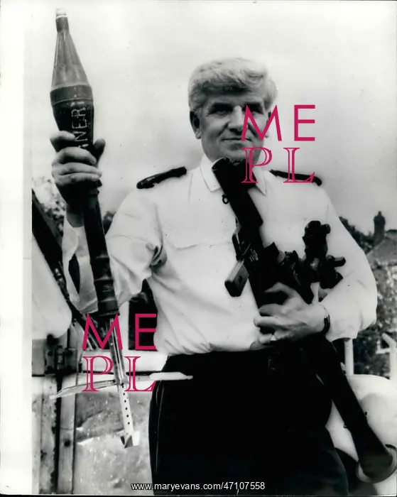 : Bombs - Guns - Weapons : Bombs - Guns - Weapons