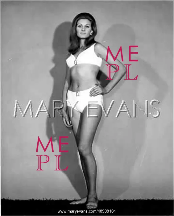 : BOND STYLE GIRL 1960S : BOND STYLE GIRL 1960S