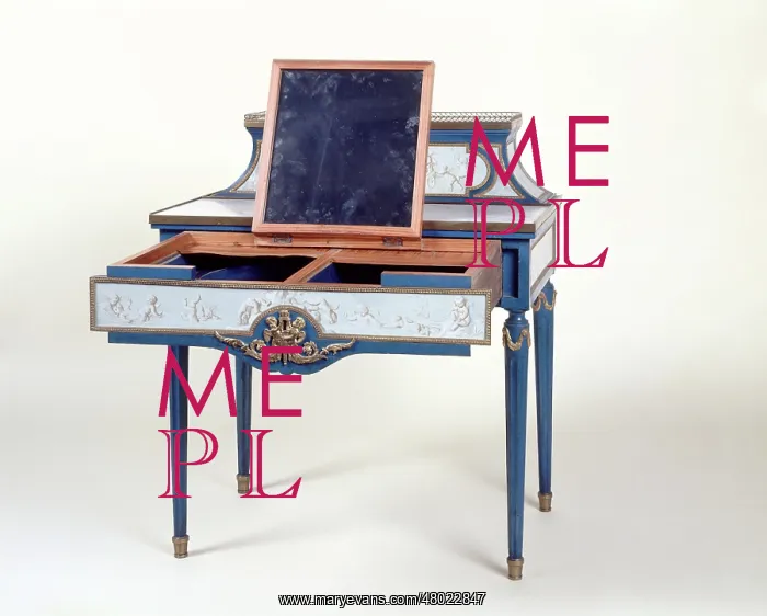 : Bonheur du jour writing desk : Bonheur du jour writing desk