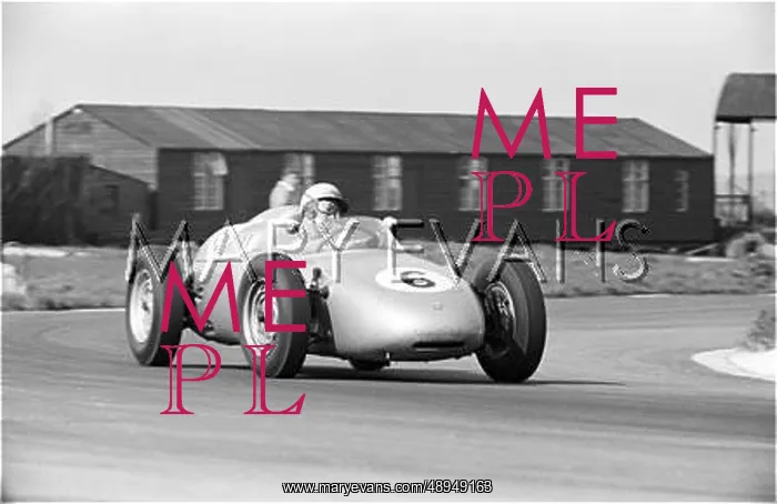 : Bonnier in Porsche, Aintree, England : Bonnier in Porsche, Aintree, England