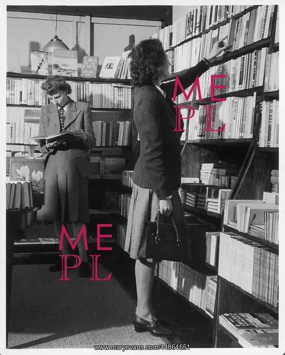  : BOOK SHOP 1940S