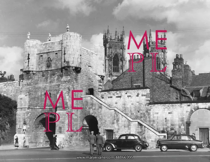 : BOOTHAM BAR, YORK : BOOTHAM BAR, YORK